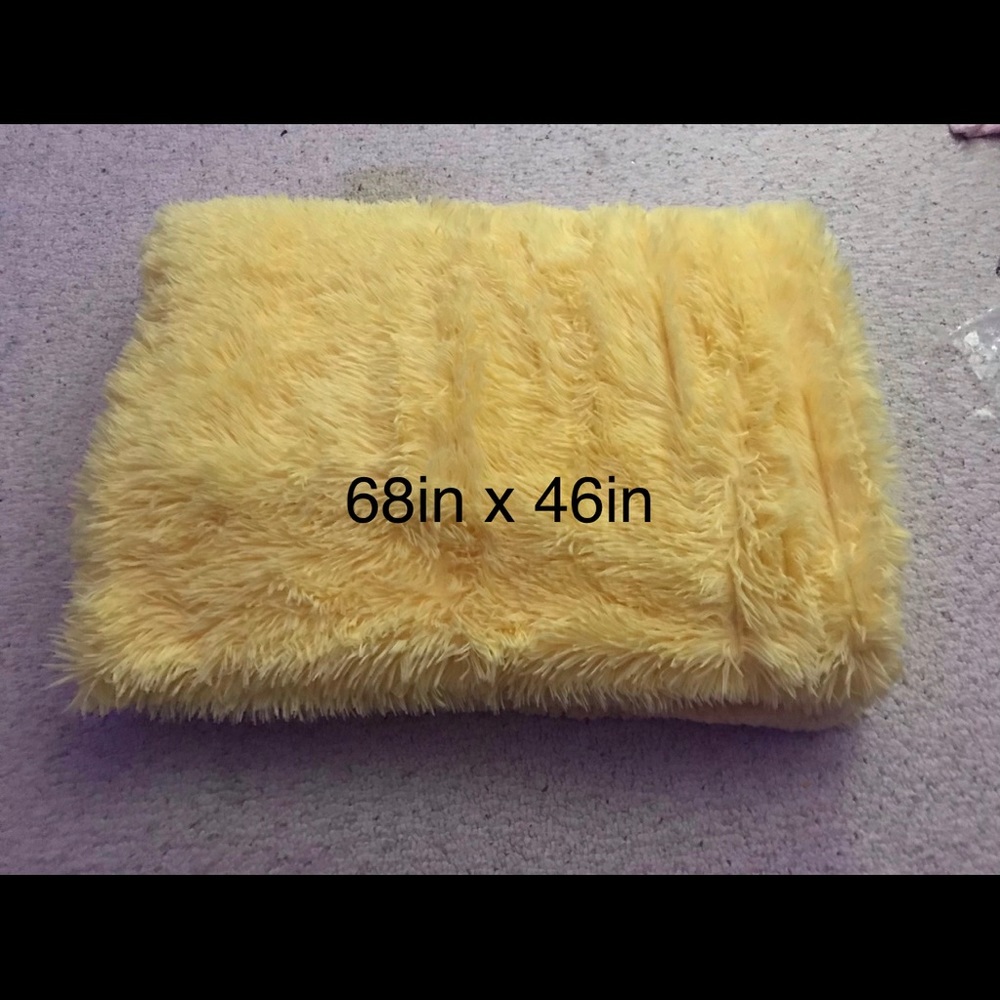 Yellow Sherpa blanket